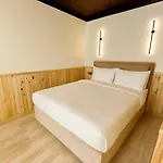 Hotel The Pera Vista & 1 One Facilities