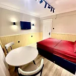 Hotel The Pera Vista & 1 One Facilities