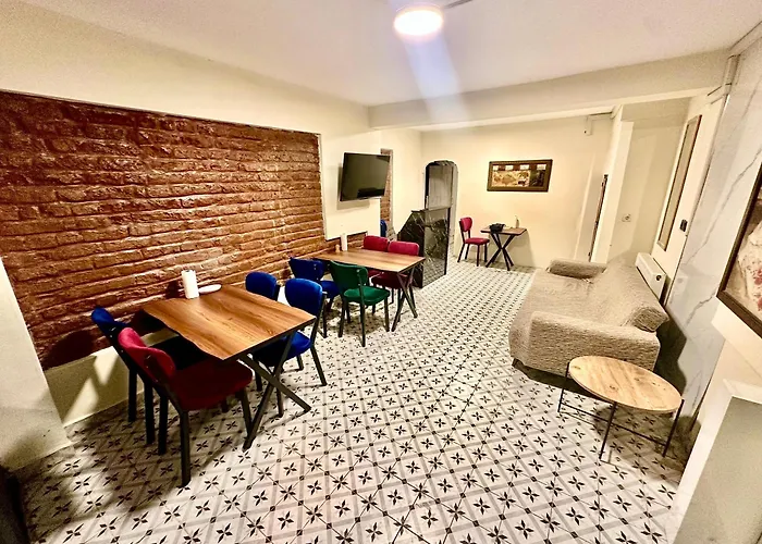 호텔 The Pera Vista & 1 One Facilities 3*