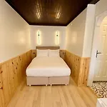 The Pera Vista & 1 One Facilities Hotel