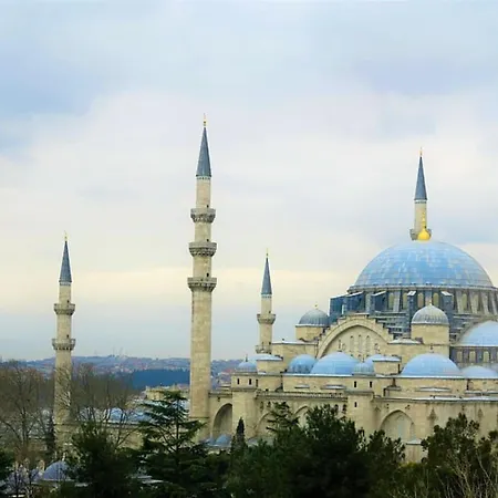 The Pera Vista & 1 One Facilities 3* İstanbul