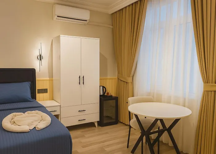 Отель The Pera Vista & 1 One Facilities Стамбул